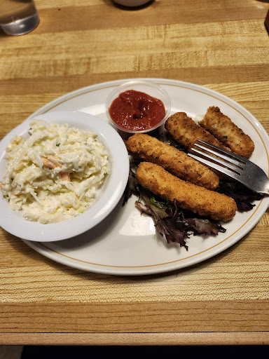 Photo of Restaurant Bar Royal - 490 14e Avenue, La Guadeloupe, QC G0M 1G0